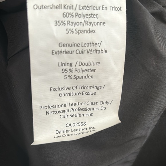 NWOT Danier leather black skirt with leather detail. - Picture 8 of 9